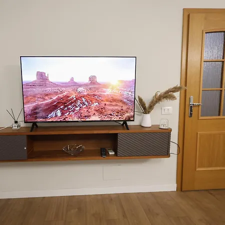 Select 4 Apartment *